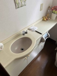 優雅なウェーブライン、高級感漂う金属調アクセントのネオレストLS2 大田区T様邸 優雅なウェーブライン、高級感漂う金属調アクセントのネオレストLS2 大田区T様邸